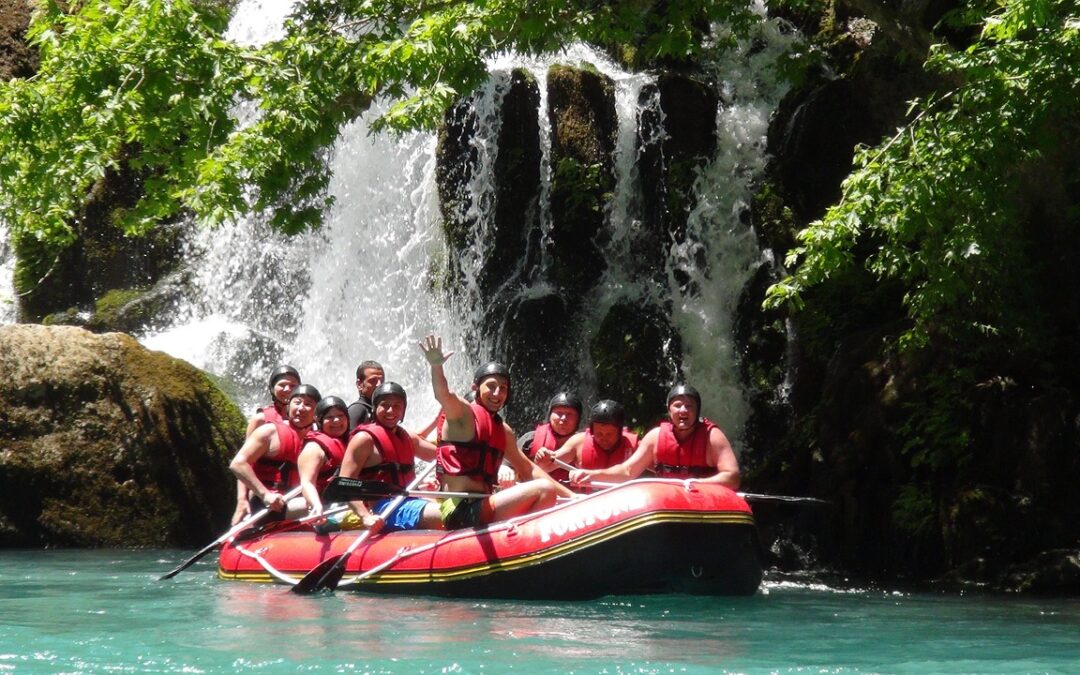 Best Rafting Tours On The Deschutes River: Adventure Awaits On…
