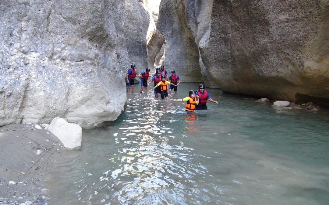 River Rafting Adventures In Cave Junction: Paddle Through Paradise: Your…