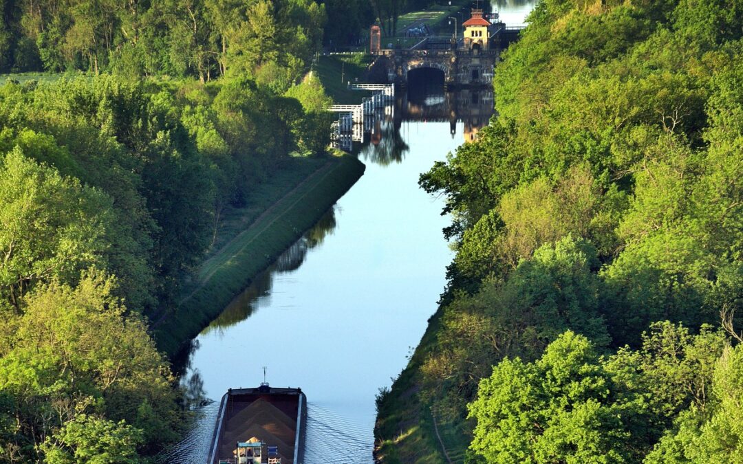 Multi-day Rafting Trips On The Owyhee River ~ 🌊🌲 Your…