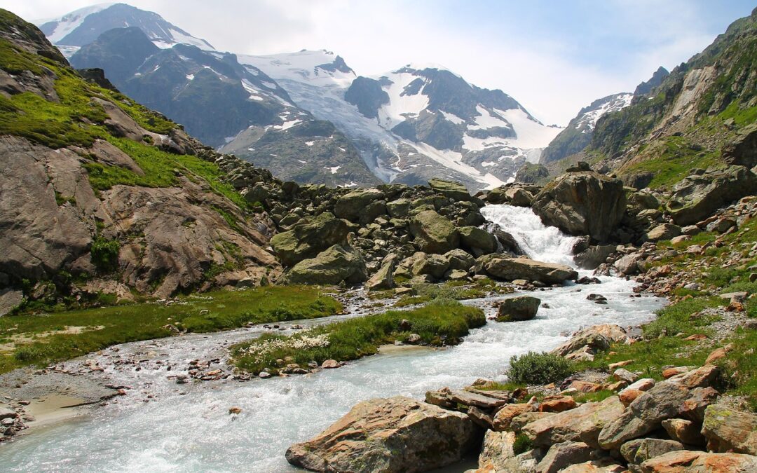 Summer River Rafting In Oregon | Oregon’s Wild Side: Rafts,…